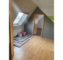 Dachgeschoss Wohnung - 510,00&nbsp;EUR Kaltmiete, ca.&nbsp; 72,00&nbsp;m&sup2; in Rositz (PLZ: 04617)