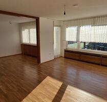 Helle 3,5-Zimmer-Wohnung mit Balkon in Mühlacker-Mühlhausen