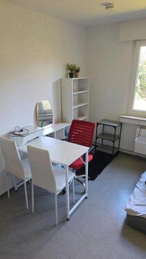 Foto - 1-Zim-Wohnung für STUDENTEN (WC, Küche, Keller, Garten, möbliert)