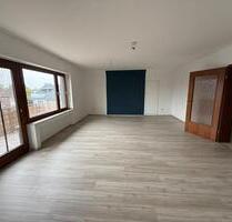 Großzügige 3-Zimmer-Wohnung mit Balkon im Herzen von Neukirchen - Neukirchen-Vluyn