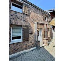 Charmantes kleines Haus mit gemütlichem Hof und Garten - Herzogenrath