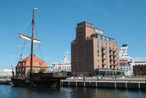 Foto - 15% sparen: 3-Zi. Luxus-App. mit Meerblick, Balkon u. Sauna