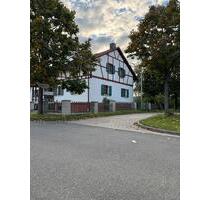 Doppelhaushälfte in Kirchehrenbach mit kleinem Garten