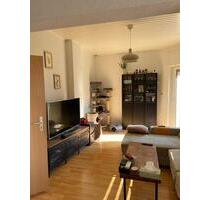 Zentral gelegene Wohnung an Studentenpaar ab 01. April in Gießen zu vermieten!