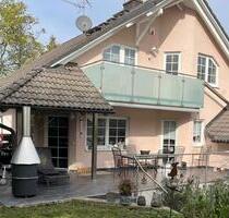 alleinstehendes Einfamilienhaus mit Garage u. ELW - Efringen-Kirchen