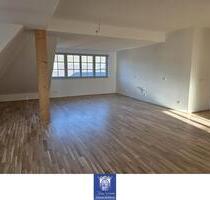 Erstbezug im ehemaligen Rittergut! Viel Platz unterm Dach, Fußbodenheizung, 2 Bäder! - Pirna