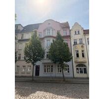 Altbau mit Erker am Schillerplatz: 4 Zimmer, 100 m², Balkon, ICE - Wittenberge