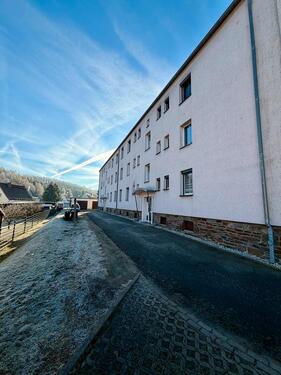 Foto - 3-Zimmer Wohnung mit Küche mit Garten und Garage