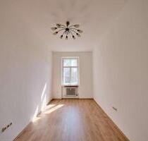 Urban wohnen am Bahnhof – helle Altbauwohnung mit Charme - Bayreuth Bernecker Straße / Insel / Riedelsberg