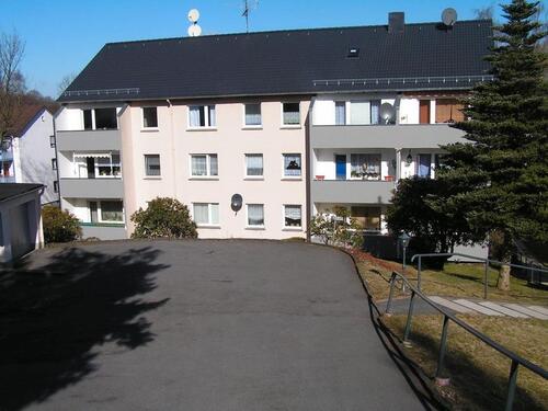 Foto - Schöne 3 Zimmer Wohnung, 76 QM,Süd-Balkon, Keller,Garage, ab Juli