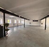 Premium-Garage in 82054 Sauerlach (Stellpl. Pit B)