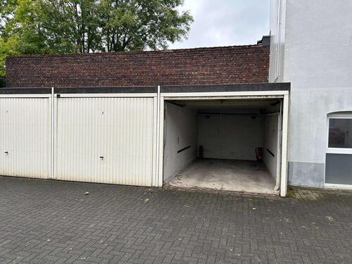 Foto - Sichere Einzelgarage in abgeschlossener Hofanlage – mit Tor und Videoüberwachung