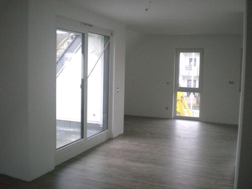 Foto - NEUWERTIGE MAISONETTEWOHNUNG MIT EBK UND SONNENBALKON