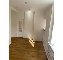 Erstbezug! Sanierte 3-Zimmer-Altbauwohnung in Düsseldorf-Golzheim