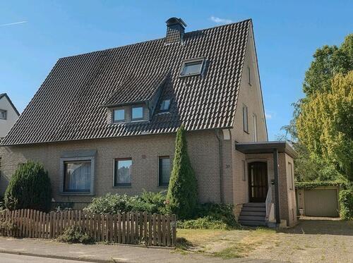Foto - Gepflegtes Zweifamilien - Haus Blfd-Brackwede mit großem Garten