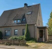 Gepflegtes Zweifamilien - Haus Blfd-Brackwede mit großem Garten - Gütersloh Avenwedde