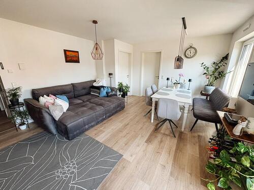 Foto - Moderne und lichtdurchflutete 2-Zimmer-Wohnung in zentraler Lage von Hengersberg zu mieten!