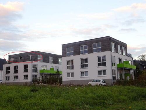 Foto - Mietwohnung 116 qm DG Wohnung Zentralheizung Neubau Dachterrasse