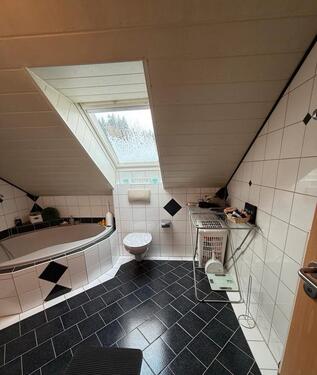 Foto - 3 Zimmer Wohnung - 950,00&nbsp;EUR Kaltmiete, ca.&nbsp; 90,00&nbsp;m&sup2;