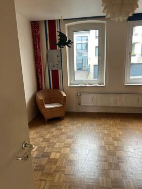 Foto - schönes Zimmer in Frauen - WG befristet zu vermieten