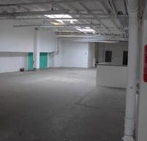 Gewerbehalle mit Rampe, Büro und Sanitärräume, ca. 350 qm - Hagen Hagen-Nord