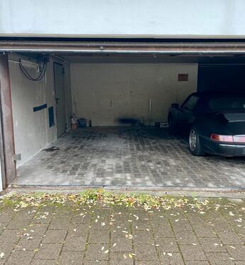 Foto - Garagenstellplatz mit Stromanschluss & eigenem Abstellraum