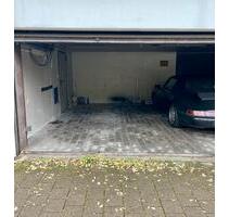 Garagenstellplatz mit Stromanschluss & eigenem Abstellraum - Stuttgart Stuttgart-Nord