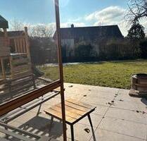 Moderne, sanierte 2-Zimmer-Einliegerwohnung mit Homeoffice-Raum - Coburg