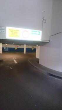 Foto - Tiefgaragen-Stellplatz in zentraler Lage KA