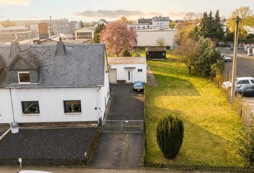 Foto - INVESTMENT-JUWEL: Gepflegte DHH auf 1.635 m² Bauareal 