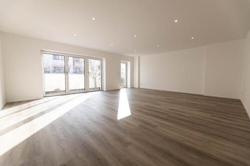 Foto - Erstbezug: Moderne 2,5-Zimmer-Wohnung mit Terrasse in Oggersheim