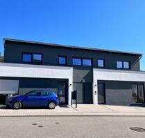 Moderne Penthouse-Neubauwohnung mit großer Terrasse und schöner Aussicht auf die Natur - Idar-Oberstein