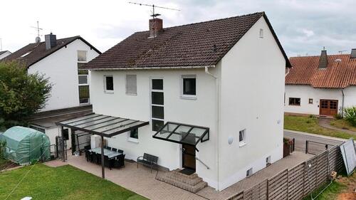 Foto - Ein- Zweifamilienhaus in Miesau mit schönem Garten