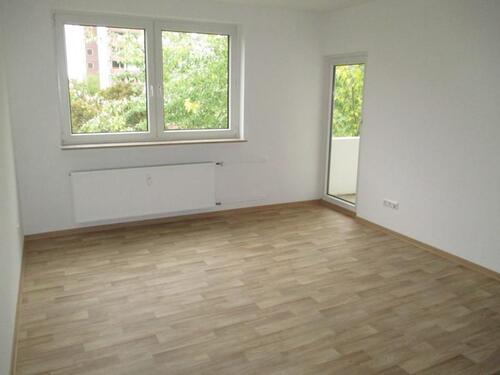 Foto - Attraktive Erdgeschosswohnung mit Balkon und Tageslichtbad