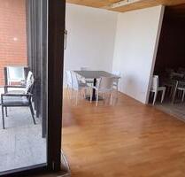 Riesige Wohnung mit 4 Balkonen - 4.000,00&nbsp;EUR Kaltmiete, ca.&nbsp; 300,00&nbsp;m&sup2; in Rösrath (PLZ: 51503)