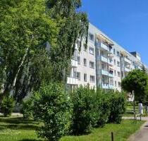 GEMÜTLICHE 3 RAUM WOHNUNG MIT BALKON IN NEUBRANDENBURG ZU VERMIETEN