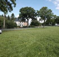 Freistehende Doppelhaushälfte - 120.000,00 EUR Kaufpreis, in Falkenstein/Vogtland (PLZ: 08223)