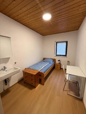 Foto - Möbliertes Zimmer in Ludwigshafen Rheingönheim