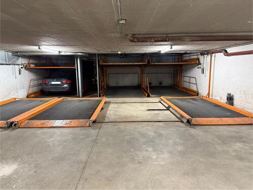 Foto - Stellplatz (gerade) im Stapelparker - Leopoldstrasse 126
