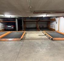 Stellplatz (gerade) im Stapelparker - Leopoldstrasse 126 - München Schwabing-Freimann