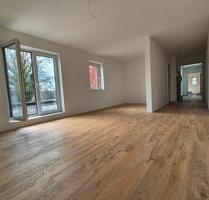 Besonderes Wohnen im Staffelgeschoss - 3 Zimmer, sonniger Weitblick inkl. Fahrstuhl - Norderstedt