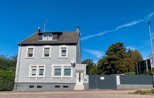 Foto - Freistehendes Mehrfamilienhaus in attraktiver Lage