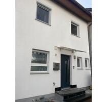 5-Zimmer-Reihenmittelhaus nähe Porsche - Stuttgart Neuwirtshaus