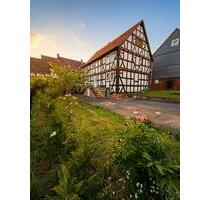 Charmantes Fachwerkhaus Heizung neue & viel Potenzial - Stadtallendorf