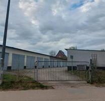 Vermiete sichere Garage in Schwerin Lankow mit Strom, Reihenende