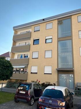 Foto - Provisionsfrei: 2 Zi.Whg. mit Kfz Abstellplatz, Balkon und Keller