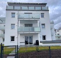 Großzügige 4 ZKB-Terrassenwohnung mit Gartenfläche in zentraler und doch ruhiger Wohnlage ** KfW 40**Barrierefrei - Kemnath