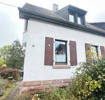 Charmantes sanierungsbedürftiges Altbauhaus - Neunkirchen