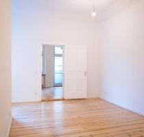 Altbaucharm auf Neubauniveau - 2 Zimmer mit Balkon, neue EBK, kernsaniert, top Lage - Berlin Tempelhof-Schöneberg