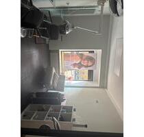 Untermiete: Separater Raum im Friseursalon für Kosmetik etc. - München Ramersdorf-Perlach